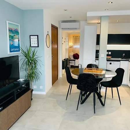 Saint-raphael Сен-Рафаэль