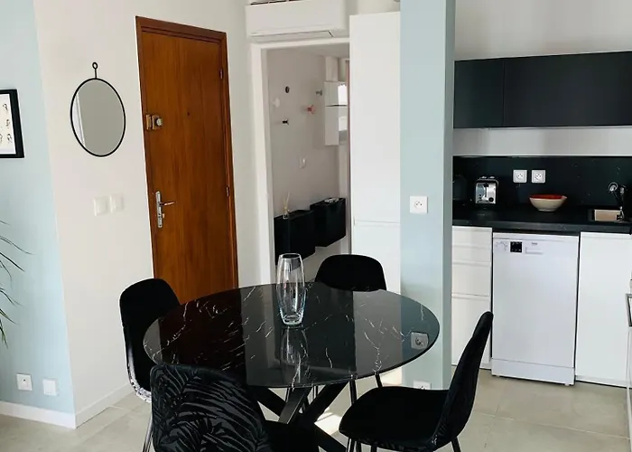 Saint-raphael شقة